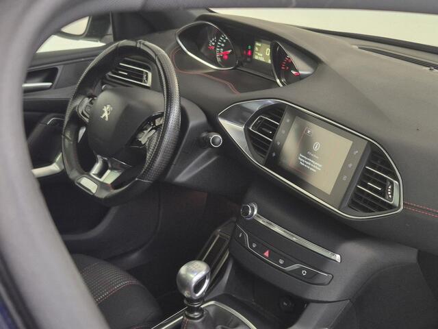 Peugeot 308 1.2 PureTech GT-line | Navigatie | Achteruitrijcamera | Panoramadak | Keyless Entry |