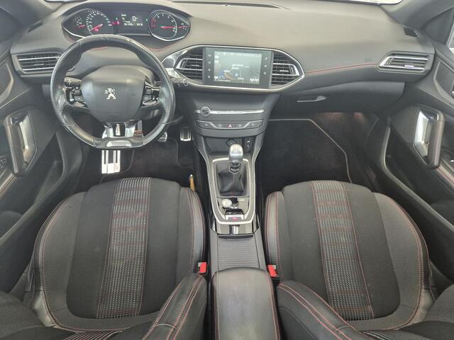 Peugeot 308 1.2 PureTech GT-line | Navigatie | Achteruitrijcamera | Panoramadak | Keyless Entry |