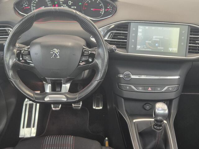 Peugeot 308 1.2 PureTech GT-line | Navigatie | Achteruitrijcamera | Panoramadak | Keyless Entry |