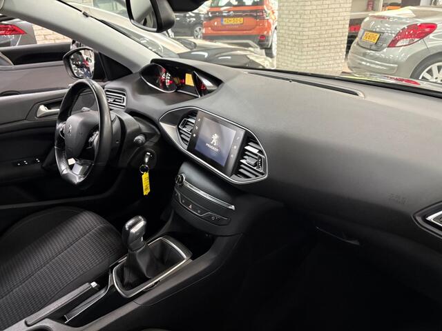 Peugeot 308 1.2 PURETECH ACTIVE / CLIMATRONIC / CRUISE / LED / PDC / USB