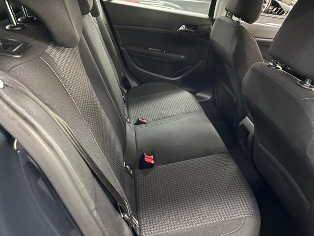 Peugeot 308 1.2 PURETECH ACTIVE / CLIMATRONIC / CRUISE / LED / PDC / USB