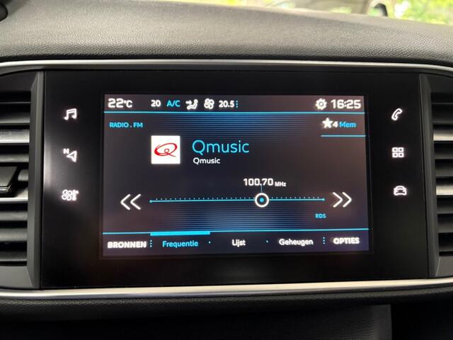 Peugeot 308 1.2 PURETECH ACTIVE / CLIMATRONIC / CRUISE / LED / PDC / USB