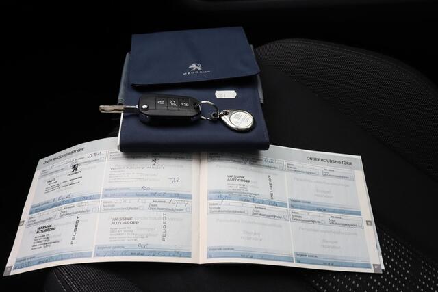 Peugeot 308 SW 1.2 PureTech Blue Lease GT-line Navigatie, Climate control, Cruise control, Panoramadak
