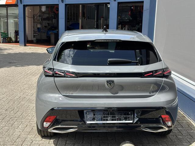 Peugeot 308 1.2 Hybrid 145 PK GT Automaat | 3D-Cockpit | Alcantara Massage Stoelen Elektrisch Verstelbaar | Navigatie | Digitaal Dashboard | 360 Graden Camera | Adaptieve Cruise Control | Dode Hoek Detectie | Keyless Entry | Stoelverwarming | 18" PORTLAND Velgen