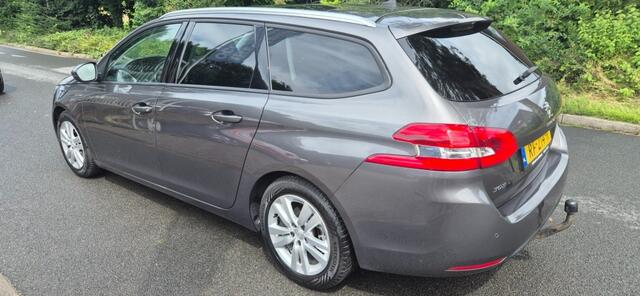 Peugeot 308 1.2 Pure Tech Bleu Lease Executive*panorama*navi*Trekhaak*NAP