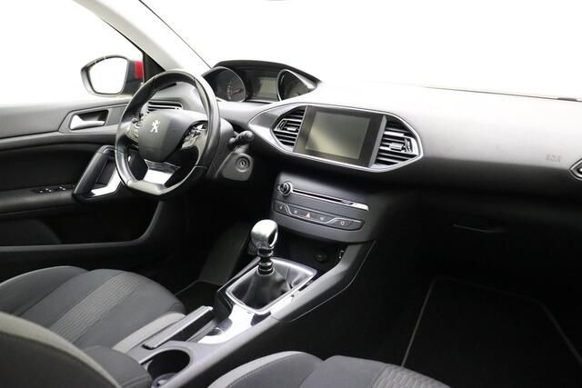 Peugeot 308 SW 1.2 PureTech Style | Navigatie | Climate & Cruise control | LM-velgen | Parkeersensoren | Panoramadak