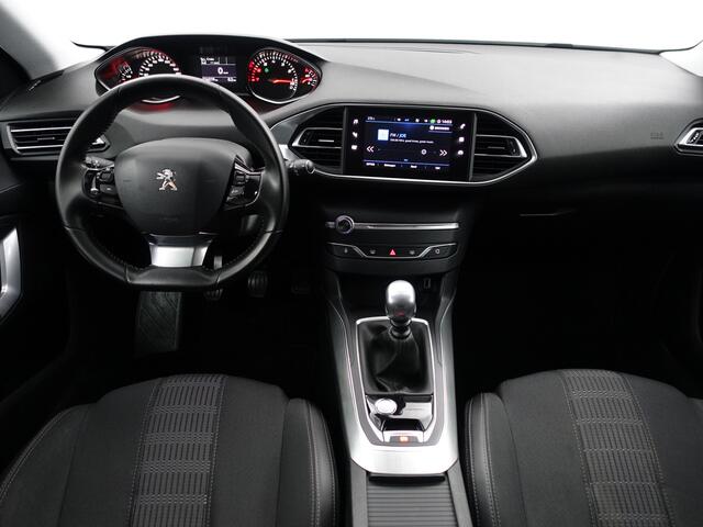 Peugeot 308 SW 1.2 PureTech Allure- Carplay, Android Auto, Camera, Xenon Led, Keyless, Lane Assist, Trekhaak