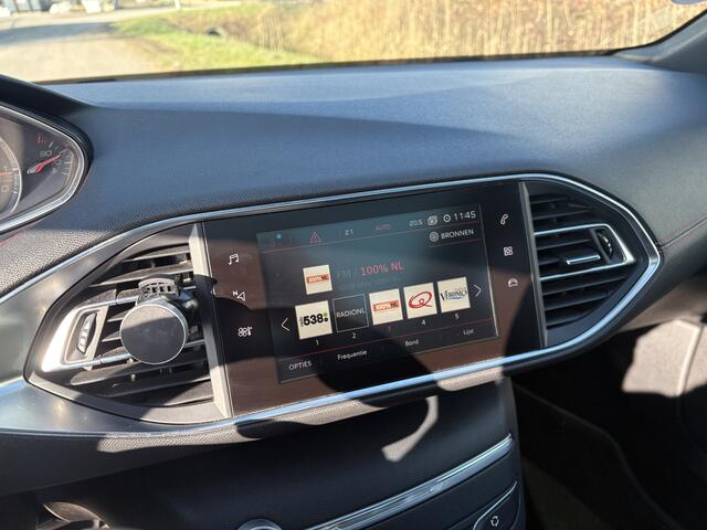 Peugeot 308 SW 1.2 PureTech GT-line / AUTOMAAT / NAVI / PANORAMADAK / 118dkm!