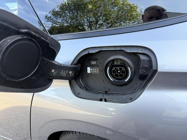 Peugeot 308 1.6 Plug in Hybrid 180 Allure