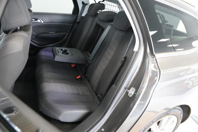 Peugeot 308 SW 1.2 PureTech Allure | Apple Carplay | Trekhaak | Pano | 130PK