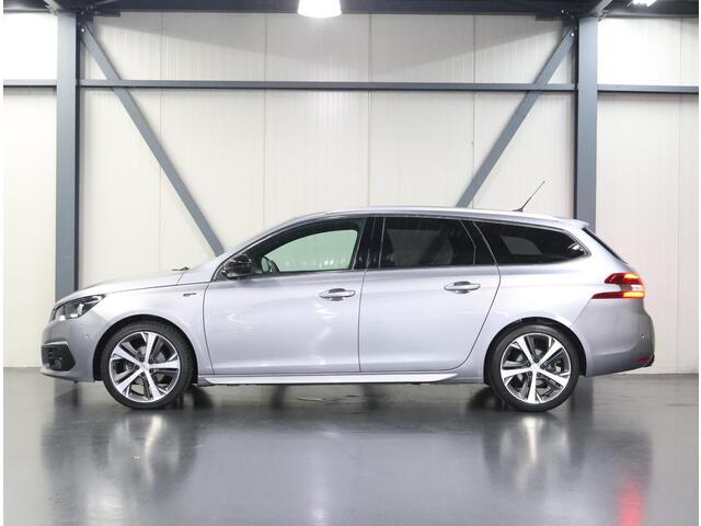Peugeot 308 SW 130PK HDi GT | AppleCarPlay/AndroidAuto | Glazendak | Navigatie | Cruise Control | Climate Control | Camera | Massage | Keyless | LEER | Stoelverwarming | Privacy Glass | Isofix | Trekhaak |