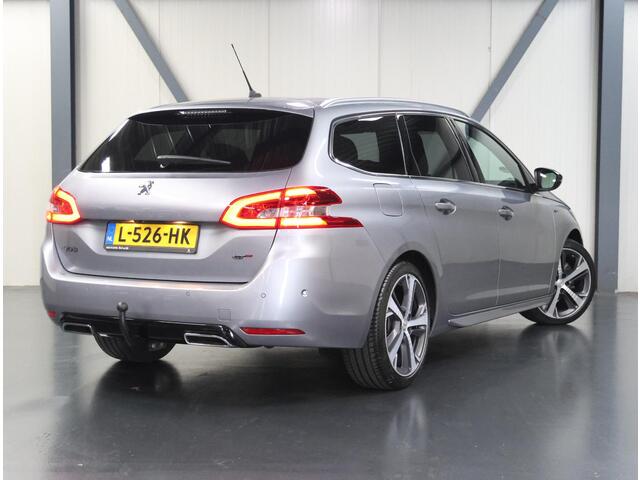 Peugeot 308 SW 130PK HDi GT | AppleCarPlay/AndroidAuto | Glazendak | Navigatie | Cruise Control | Climate Control | Camera | Massage | Keyless | LEER | Stoelverwarming | Privacy Glass | Isofix | Trekhaak |