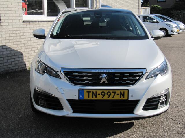 Peugeot 308 1.2 PureTech Allure panoramadak trekhaak leder