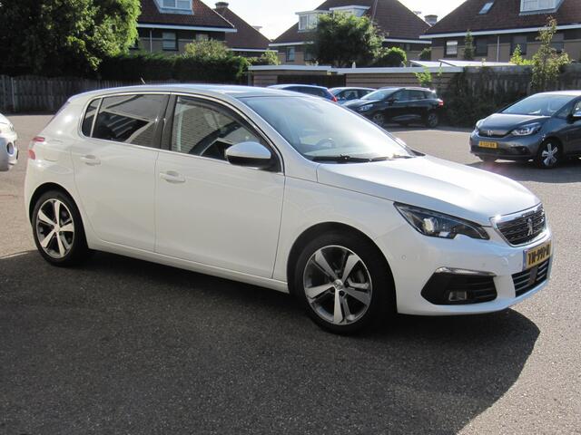 Peugeot 308 1.2 PureTech Allure panoramadak trekhaak leder
