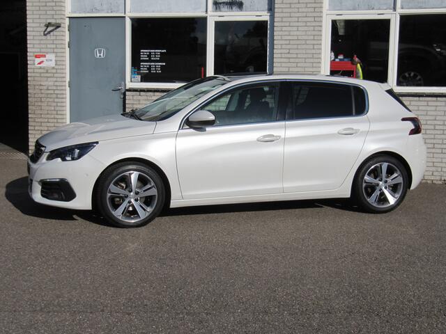 Peugeot 308 1.2 PureTech Allure panoramadak trekhaak leder