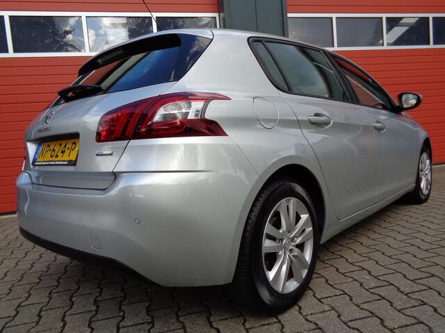 Peugeot 308 1.2 PureTech Active 110PK Clima Cruise Navi LMV NL-Auto