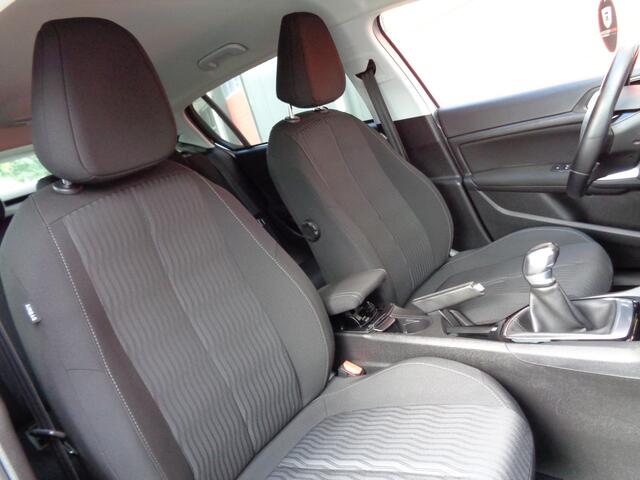 Peugeot 308 1.2 PureTech Active 110PK Clima Cruise Navi LMV NL-Auto