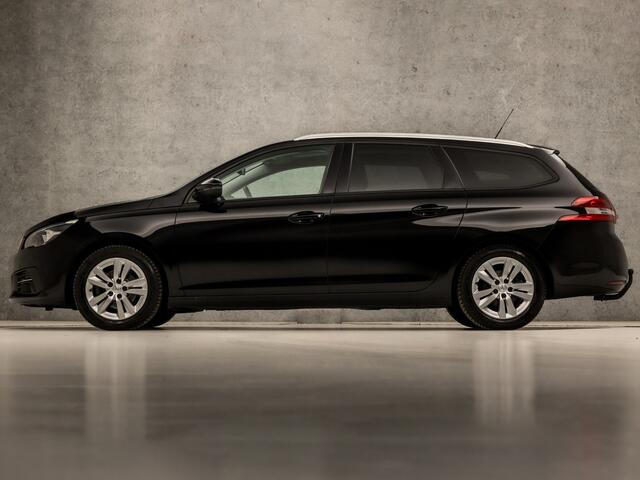 Peugeot 308 SW 1.2 PureTech Sport (PANORAMADAK, APPLE CARPLAY, LEDER, GROOT NAVI, SPORTSTOELEN, PARKEERSENSOREN, TREKHAAK, GETINT GLAS, LANE ASSIST, NIEUWSTAAT)