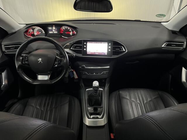 Peugeot 308 SW 1.2 PureTech Blue Lease Executive LEDER PANODAK CLIMA 2X-PDC