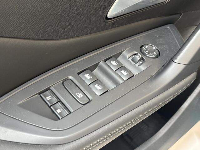 Peugeot 308 SW 1.2 Hybrid 145 e-DCS6 Allure