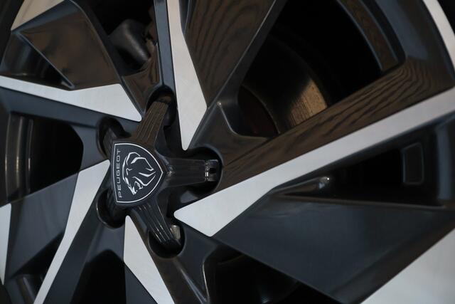 Peugeot 308 1.6 Plug-in Hybrid 180 Allure LED/Virtual Cockpit/360/Keyless/Dodehoek/Acc/Winterpakket/17"