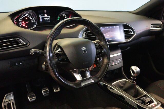 Peugeot 308 SW 1.2 PureTech GT-line | NAVI | CAMERA + PDC | PANO | LANE-ASSIST/WARNING | TREKHAAK |