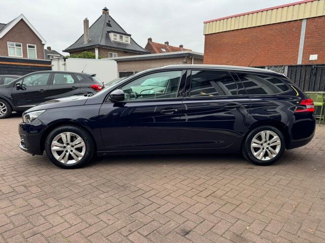 Peugeot 308 SW BLUE LEASE EXECUTIVE 1.2 PURETECH 110 / PANO / CARPLAY / TREKHAAK
