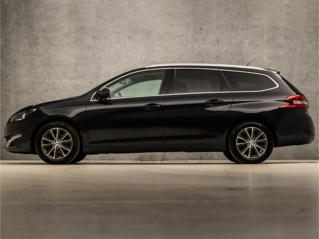 Peugeot 308 SW 1.2 PureTech Sport (PANORAMADAK, NAVIGATIE, CAMERA, KEYLESS, LED KOPLAMPEN, SPORTSTOELEN, LM VELGEN, CRUISE, NIEUWE APK, NIEUWSTAAT)