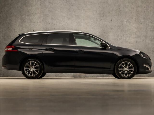 Peugeot 308 SW 1.2 PureTech Sport (PANORAMADAK, NAVIGATIE, CAMERA, KEYLESS, LED KOPLAMPEN, SPORTSTOELEN, LM VELGEN, CRUISE, NIEUWE APK, NIEUWSTAAT)