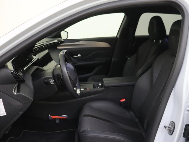 Peugeot 308 SW 1.2 PureTech GT | Camera | 18 INCH | Navigatie | Wireless Carplay |