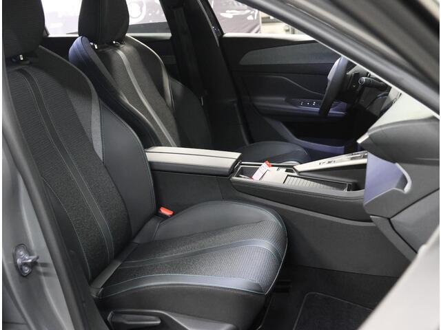 Peugeot 308 SW 1.2 130PK Allure Pack Business | AppleCarPlay/AndroidAuto | 17"LMV | Navigatie | Adaptive Cruise Control | Climate Control | Camera | Keyless | Privacy Glass | Isofix | Parkeersensoren |