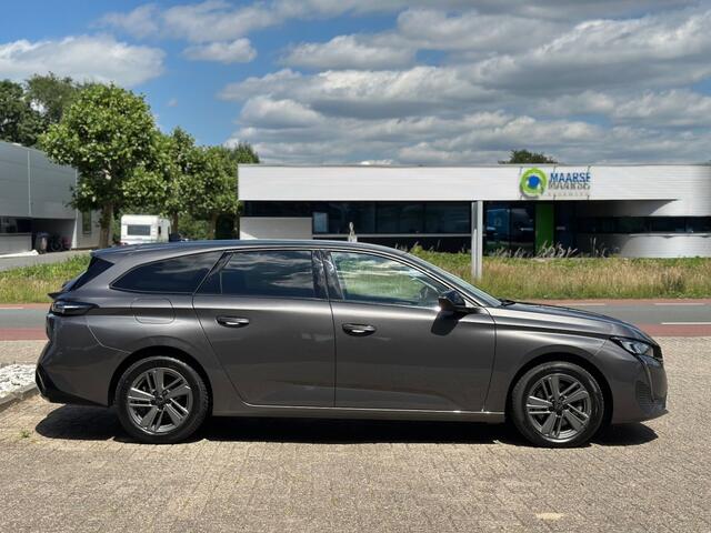Peugeot 308 1.2 SW PureTech Allure '' Allseason banden - Camera - Infotainmentsystem ''