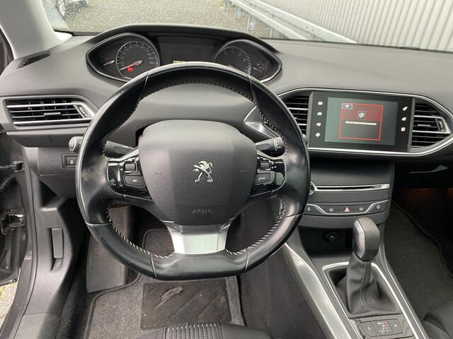 Peugeot 308 SW 1.2 PureTech Blue Lease Premium AUTOMAAT, Clima, CC, PDC, Pano, Bluetooth, LM, Trekh, nw. APK - Inruil Mogelijk -