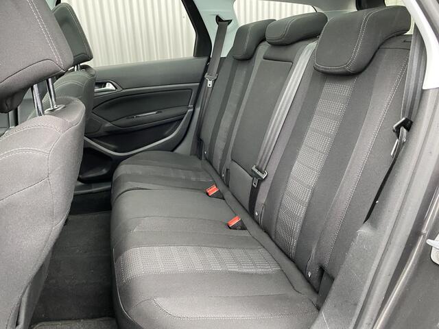 Peugeot 308 SW 1.2 PureTech Blue Lease Premium AUTOMAAT, Clima, CC, PDC, Pano, Bluetooth, LM, Trekh, nw. APK - Inruil Mogelijk -