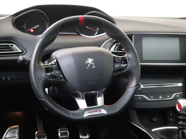 Peugeot 308 1.6 e-THP GTi 270pk | Dealer Onderhouden | Panoramadak | Navigatie | Camera |