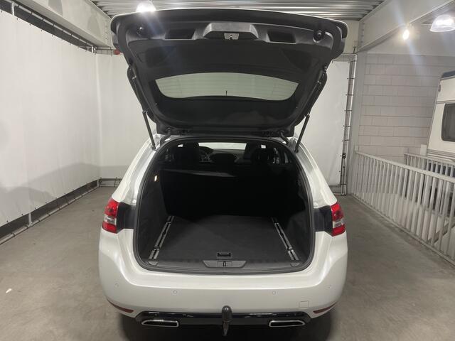 Peugeot 308 SW 1.2i 131pk PureTech GT 96kw Carplay / Trekhaak / Panoramadak / Cruise Control