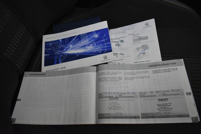 Peugeot 308 SW 1.2 PureTech Blue Lease Premium Pano Cam Navi Key-less