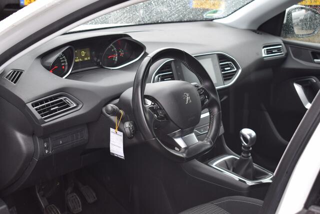 Peugeot 308 SW 1.2 PureTech Blue Lease//Navi//Trekhaak!!