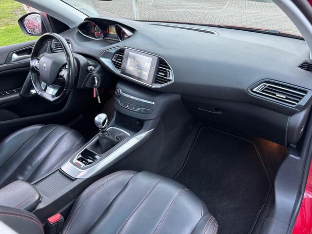 Peugeot 308 1.2 Benzine 5-Deurs 2017 Panorama Xenon Led Trekhaak