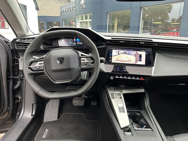 Peugeot 408 1.6 HYbrid Allure Pack 180 EAT8 | Automaat | Volledig Zwart Leder | Navigatie | Afneembare Trekhaak | All Season banden | Digitaal Dashboard | Dode Hoek Bewaking | LED Verlichting | Draadloze Telefoonlader