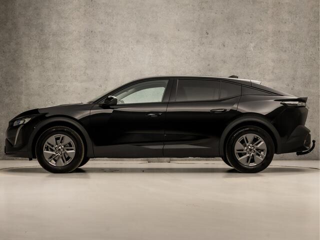 Peugeot 408 1.2 PureTech Allure Sport Automaat 131Pk (APPLE CARPLAY, GROOT NAVI, TREKHAAK, LEDER, 360 CAMERA, SPORTSTOELEN, KEYLESS, GETINT GLAS, SFEERVERLICHTING, NIEUWSTAAT)