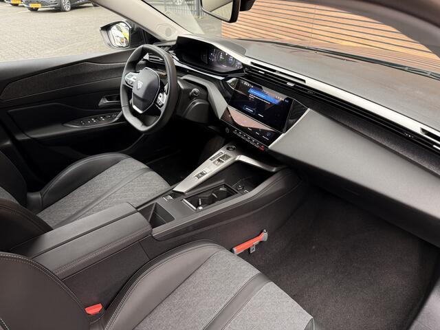 Peugeot 408 1.6 HYbrid Allure 180 EAT8 Trekhaak / Camera / Carplay / DAB+ / Adapt. Cruise