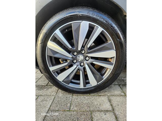 Peugeot 5008 1.2 PureTech Allure 7p NL AUTO /FULL OPTIONS