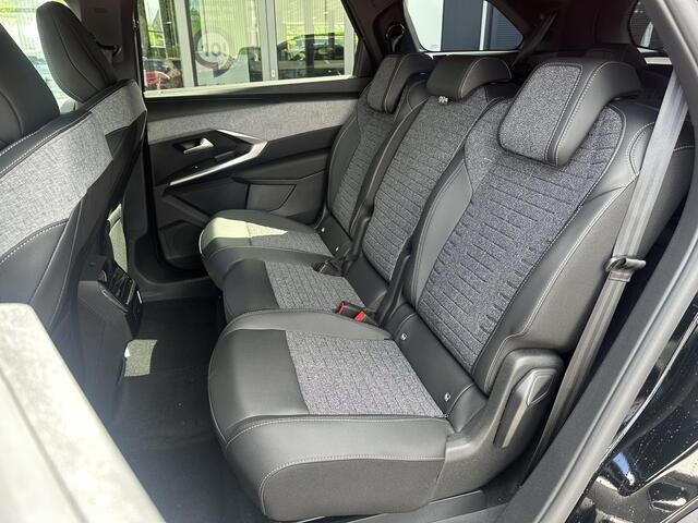 Peugeot 5008 1.2 Hybrid 145 Allure | 360 Parkeercamera/-sensoren | Adaptieve Cruise Control | Navigatie | Draadloze telefoonlader | Climate Control | Stuurverwarming | Draadloze Apple Carplay/Android Auto | Full LED | LM velgen |