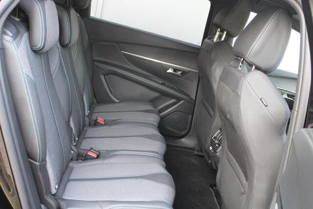 Peugeot 5008 1.2 PureTech 130pk Allure Pack Business 7-zits Airco Navi Camera Carplay