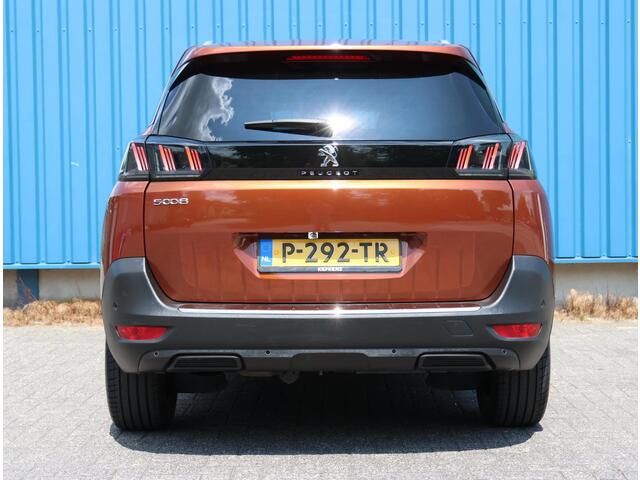 Peugeot 5008 130PK Allure Pack | AppleCarPlay/AndroidAuto | Cruise Control | Climate Control | FULL LED | Trekhaak | 7 persoons | Stoelverwarming | Navigatie | AUTOMAAT |