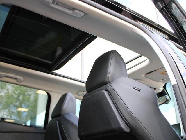 Peugeot 5008 1.2 PureTech Allure Automaat | Navi / Panoramadak / Camera