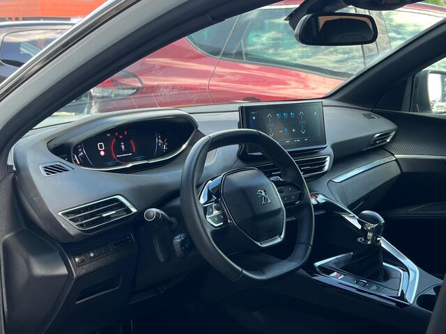 Peugeot 5008 1.2 PureTech Allure 7-PERSOONS | NAVI | 1/2 LEDER