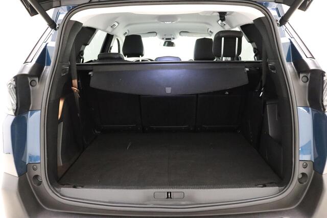 Peugeot 5008 1.2 PureTech Blue Lease Allure AUTOMAAT | Parkeercamera Achter | Stoelverwarming Voor | navigatie | Elektrische Achterklep | Start/Stop Knop |