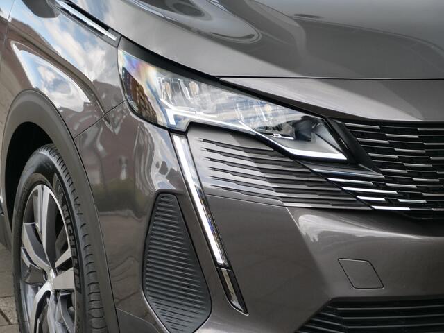 Peugeot 5008 1.2 Hybrid 130 PK Automaat 7-Persoons Carplay / Camera